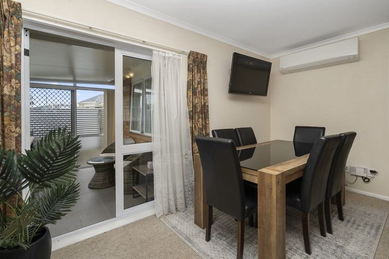 Photo of property in 1 Cole Lane, Milson, Palmerston North, 4414