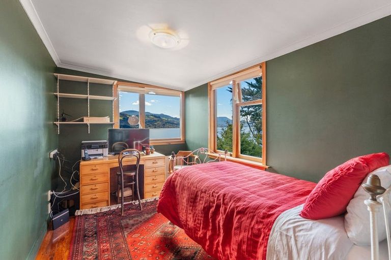 Photo of property in 1 Howard Street, Macandrew Bay, Dunedin, 9014