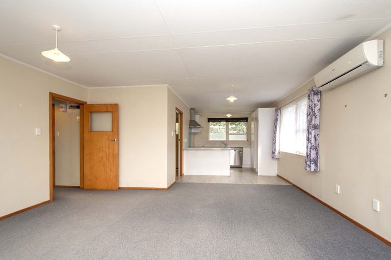 Photo of property in 6a Meldrum Place, Bishopdale, Christchurch, 8051
