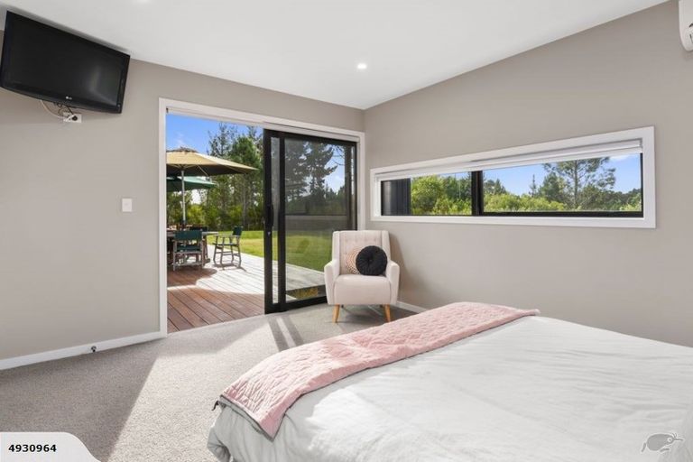 Photo of property in 1237 East Coast Road, Redvale, Albany, 0794