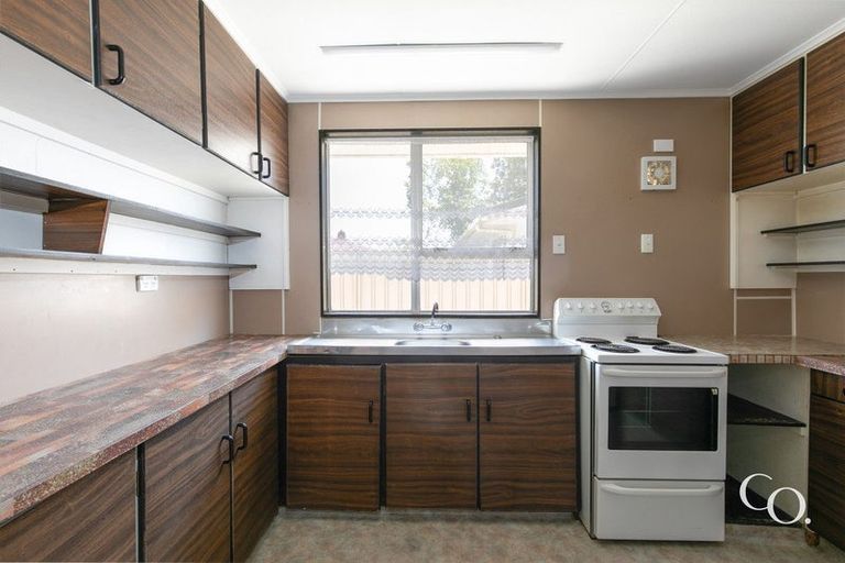 Photo of property in 2/9 Lyttelton Crescent, Tamatea, Napier, 4112