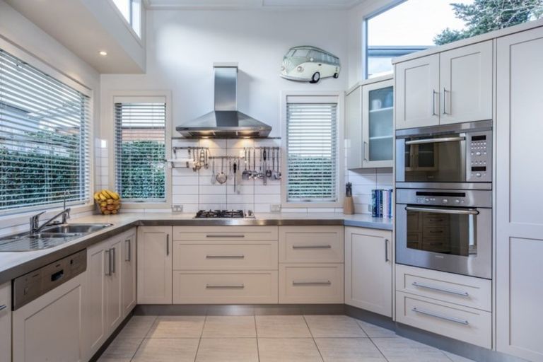 Photo of property in 2/32a Bracken Avenue, Takapuna, Auckland, 0622