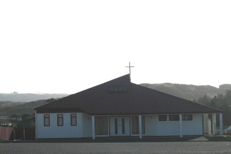 Photo of property in 43 Castor Crescent, Cannons Creek, Porirua, 5024