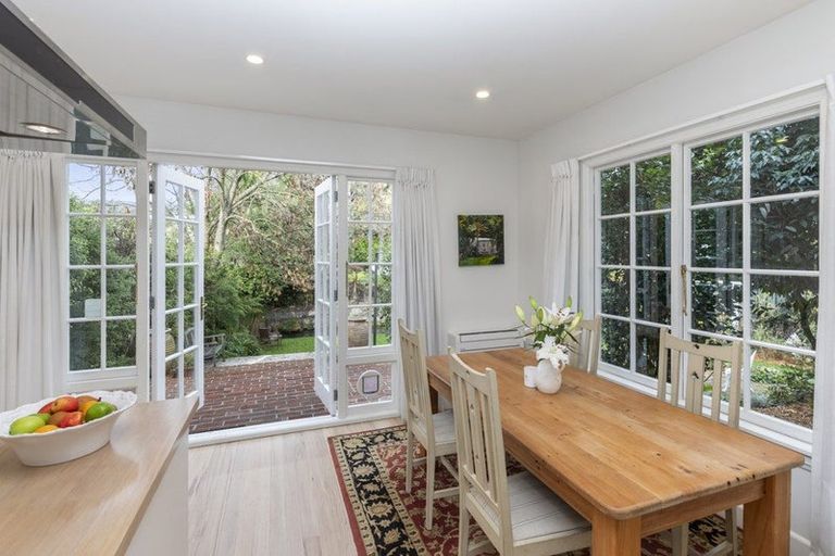 Photo of property in 2 Royds Street, Fendalton, Christchurch, 8014