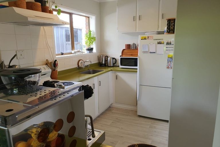 Photo of property in 1/35a Coniston Avenue, Te Atatu South, Auckland, 0610