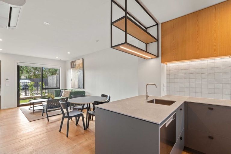 Photo of property in 9/7 Boyd Avenue, Mangere Bridge, Auckland, 2022