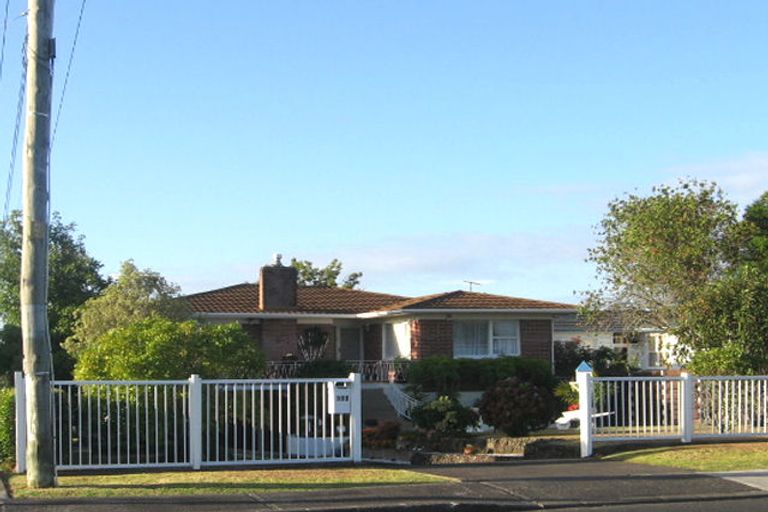 Photo of property in 111 Coronation Road, Hillcrest, Auckland, 0627