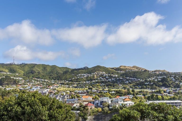 Photo of property in 50 Sheridan Terrace, Johnsonville, Wellington, 6037