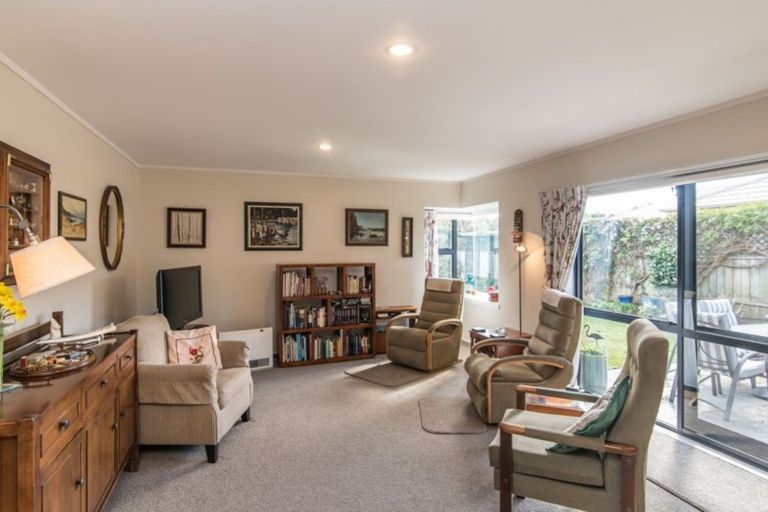 Photo of property in 91 Makarini Street, Paraparaumu, 5032