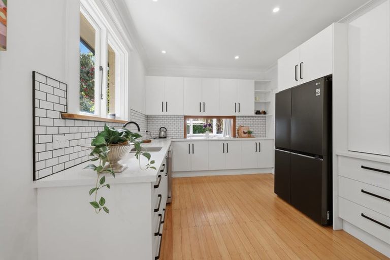 Photo of property in 44 Allandale Road, Kew, Dunedin, 9012
