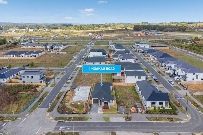 Photo of property in 4 Ngakau Road, Karaka, 2113