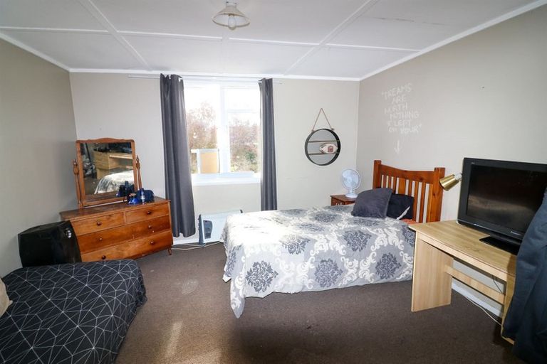Photo of property in 14 Seddon Street, Dannevirke, 4930