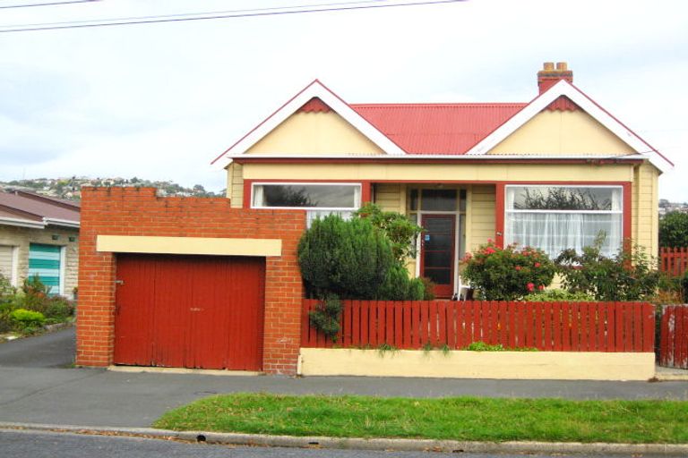 Photo of property in 27 Baker Street, Caversham, Dunedin, 9012