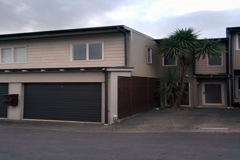 Photo of property in 1/206 Manuka Road, Bayview, Auckland, 0629