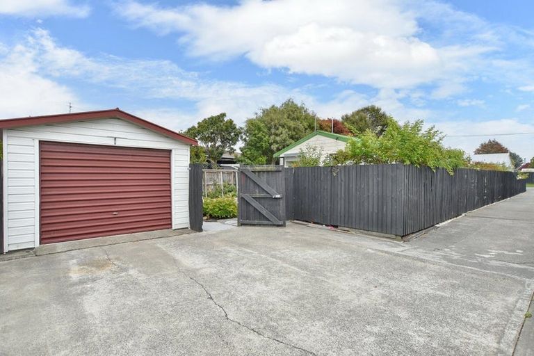 Photo of property in 1/7 Sefton Street, Belfast, Christchurch, 8051