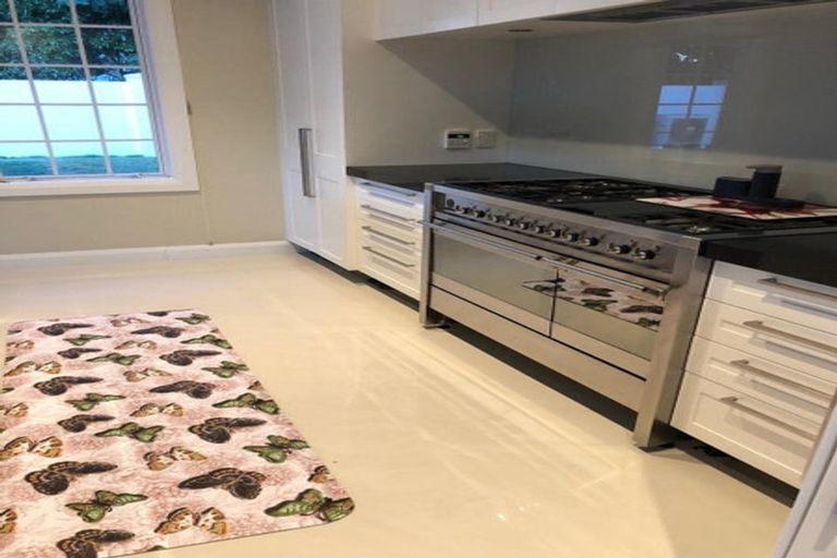 Photo of property in 2 Blundell Way, Heretaunga, Upper Hutt, 5018