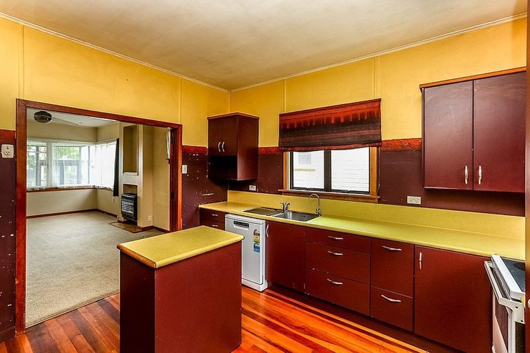 Photo of property in 43 Tokomaru Street, Welbourn, New Plymouth, 4312