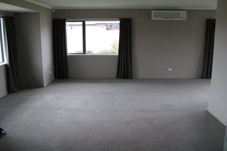 Photo of property in 19 Vasari Grange, Rolleston, 7614