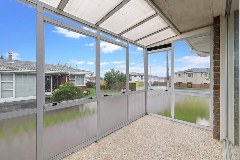 Photo of property in 1/57 Orams Road, Hillpark, Auckland, 2102