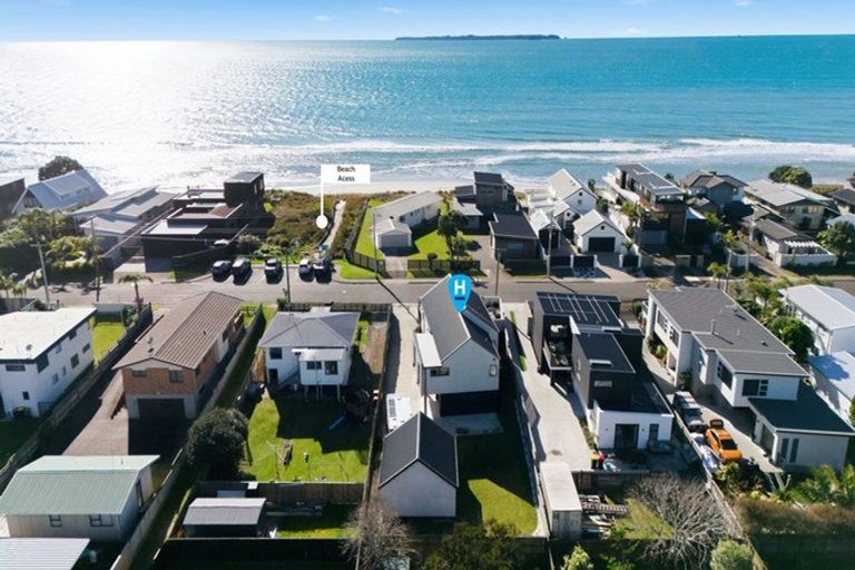 Photo of property in 56 Karewa Parade, Papamoa Beach, Papamoa, 3118