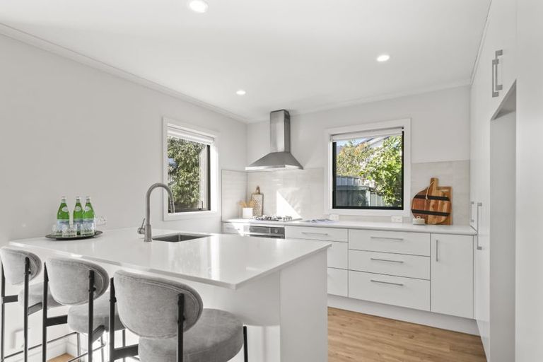 Photo of property in 3/48 Mcfaddens Road, St Albans, Christchurch, 8052