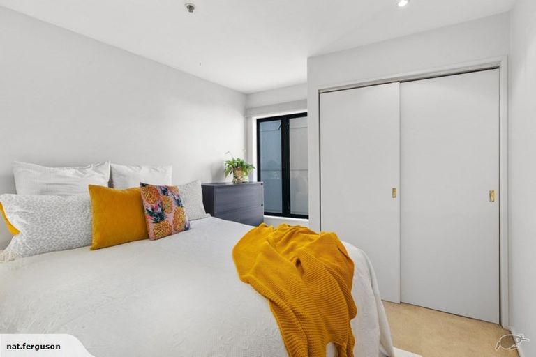 Photo of property in Courtenay Apartments, 401/120 Courtenay Place, Te Aro, Wellington, 6011
