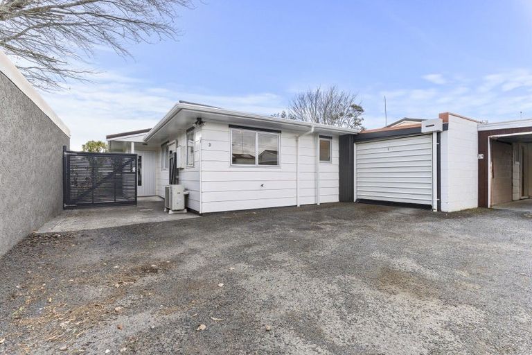 Photo of property in 3/62 Wallace Place, Westown, New Plymouth, 4310