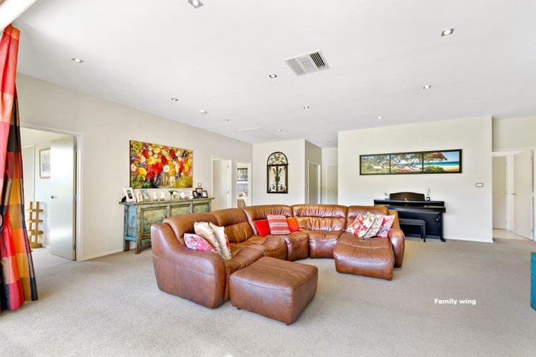 Photo of property in 278a Matua Road, Kumeu, 0891