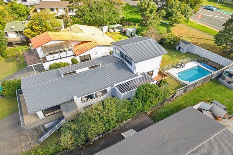 Photo of property in 57 John Dee Crescent, Red Beach, 0932