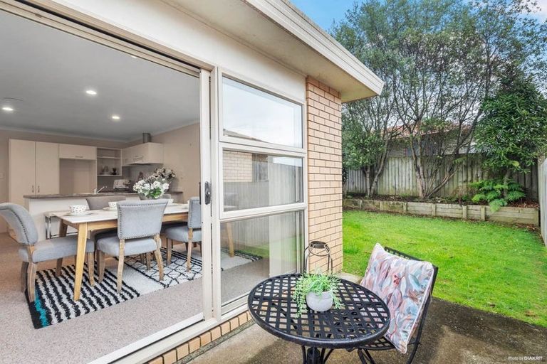 Photo of property in 14 Les Marston Place, Pukekohe, 2120