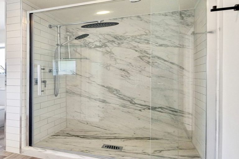 Photo of property in 1/9 Brian Avenue, Forrest Hill, Auckland, 0620