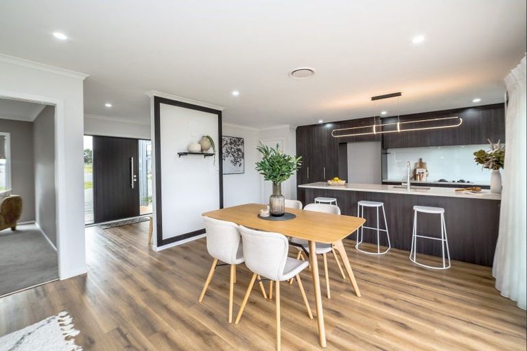 Photo of property in 21 Coralie Place, Lansdowne, Masterton, 5810