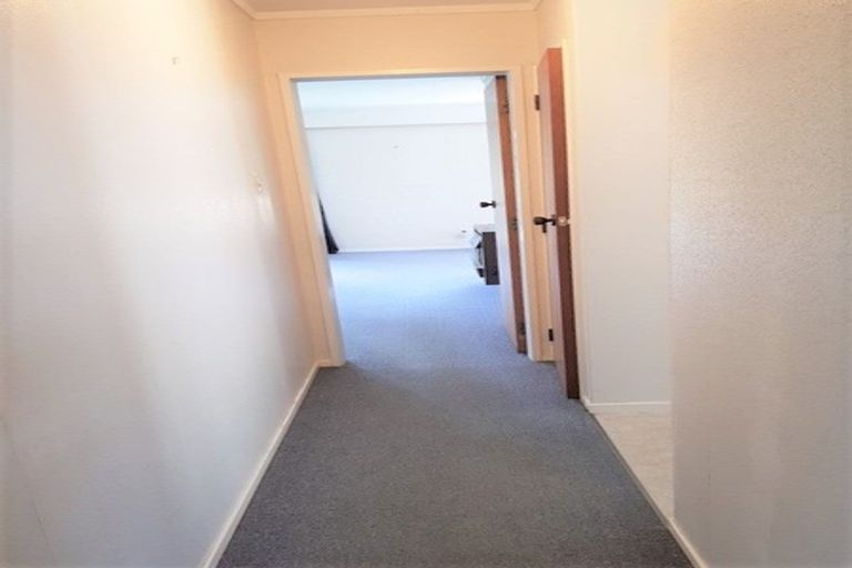 Photo of property in 32b Transom Close, Whitby, Porirua, 5024