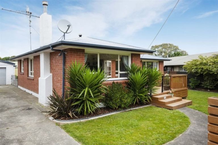 Photo of property in 10 Slacks Road, Awapuni, Palmerston North, 4412