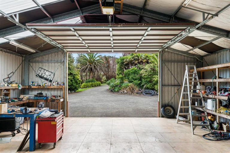 Photo of property in 187 Valley Road, Waimauku, 0881