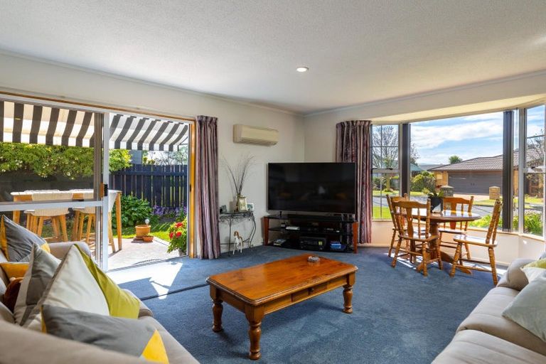 Photo of property in 27 Karina Crescent, Redwoodtown, Blenheim, 7201