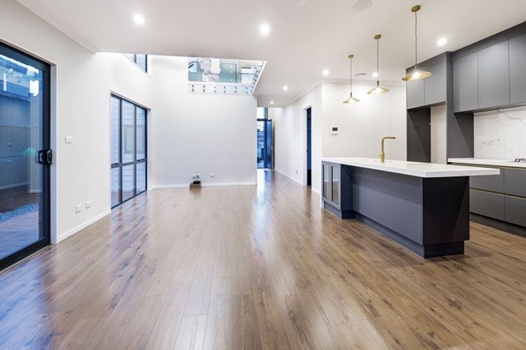 Photo of property in 9 Hapukupuku Avenue, Beachlands, Auckland, 2018