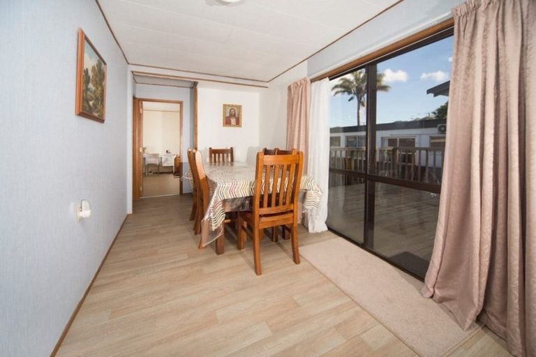 Photo of property in 21 Hillcrest Avenue, Hillcrest, Auckland, 0627