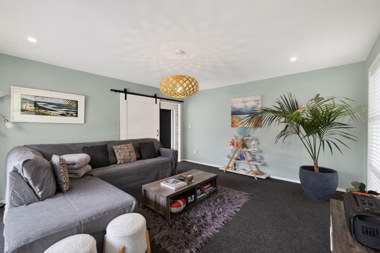 Photo of property in 14 Hayward Place, Ohauiti, Tauranga, 3112