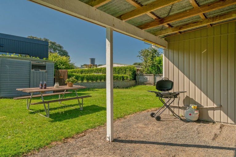 Photo of property in 21 Dawn Avenue, Hahei, Whitianga, 3591