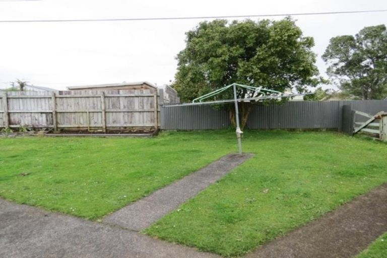 Photo of property in 7 Chard Street, Westown, New Plymouth, 4310