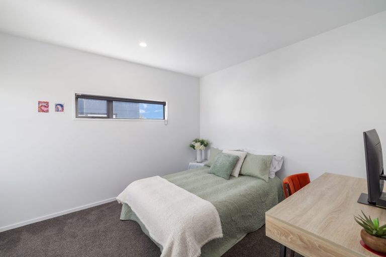 Photo of property in 2/13 Leitch Street, Somerfield, Christchurch, 8024