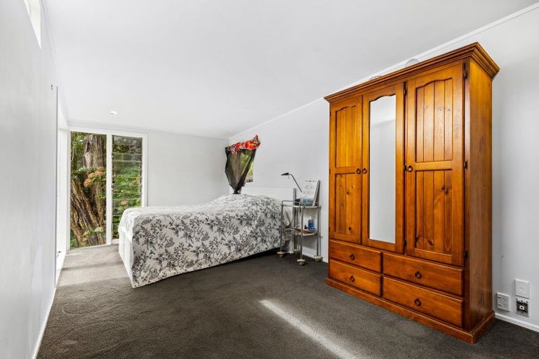 Photo of property in 2a Opou Road, Titirangi, Auckland, 0604