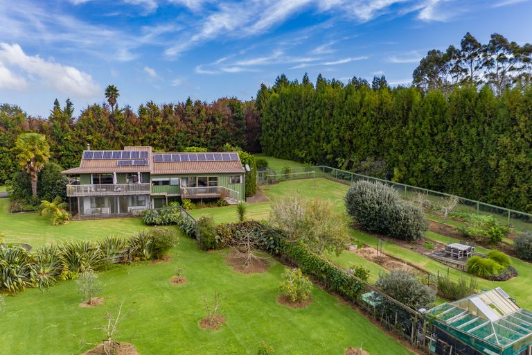 Photo of property in 239 Stanners Road, Kerikeri, 0295
