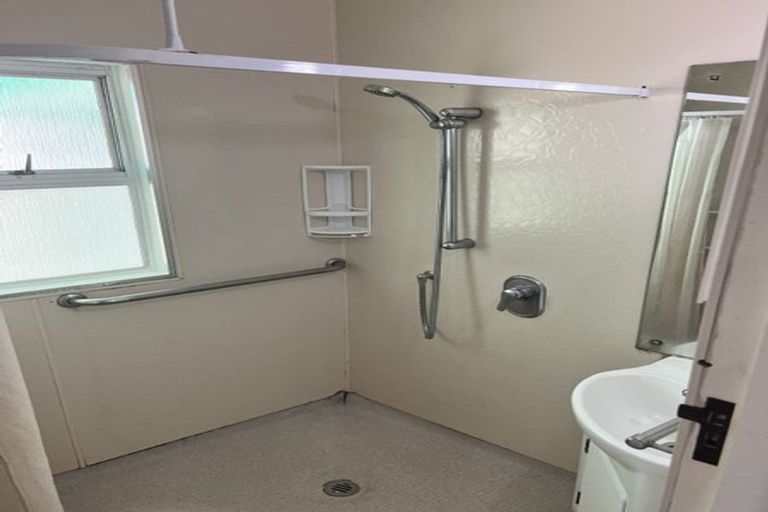 Photo of property in 4 Ramsgate Terrace, Mairangi Bay, Auckland, 0630