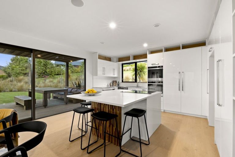 Photo of property in 98 Jacks Point Rise, Jacks Point, Queenstown, 9371