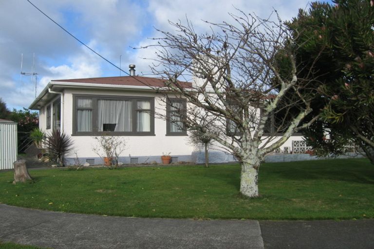 Photo of property in 11 Churchill Avenue, Feilding, 4702