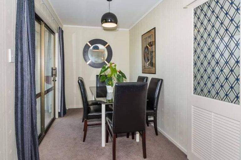 Photo of property in 3/22 Mariposa Crescent, Birkenhead, Auckland, 0626
