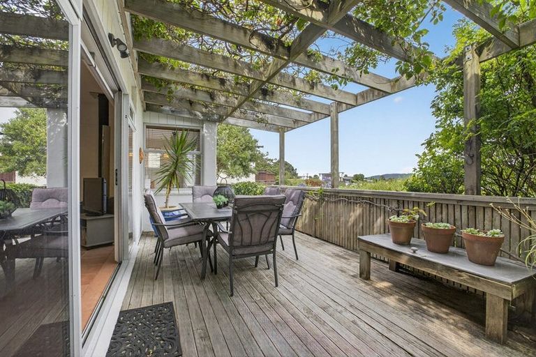 Photo of property in 91 Golf Road, Paraparaumu Beach, Paraparaumu, 5032