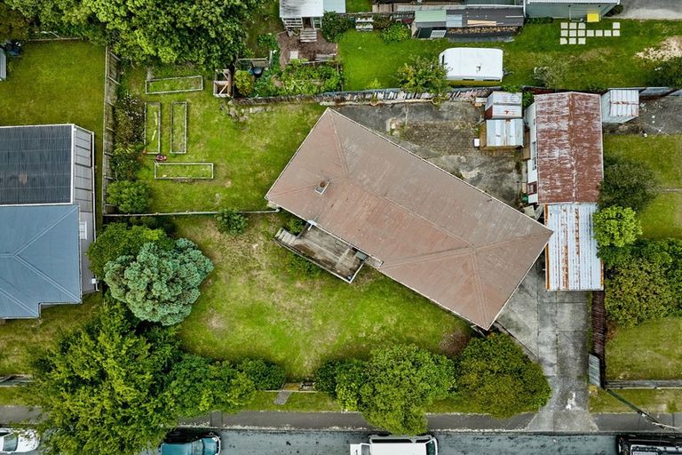 Photo of property in 5 Puriri Street, Wainuiomata, Lower Hutt, 5014